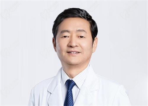 合肥普瑞眼科廖榮豐醫(yī)生簡介